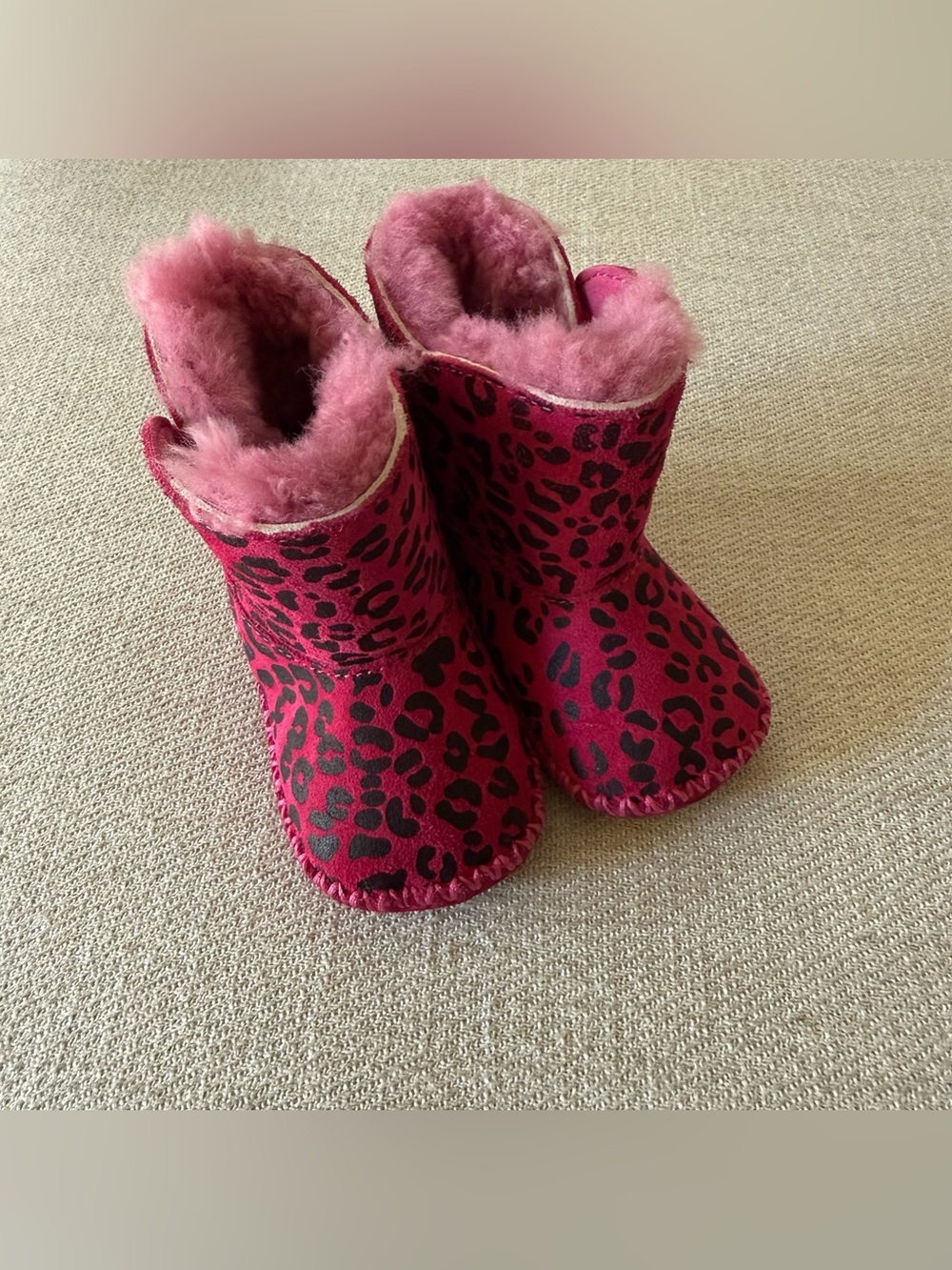 UGG Cassie Baby Boots Pink Leopard Print Genuine Sheepskin Lined Size 2/3